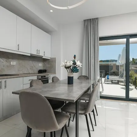 Lea - Brand New Modern Vila