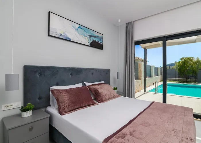 Villa Lea - Brand New Modern Villa! *