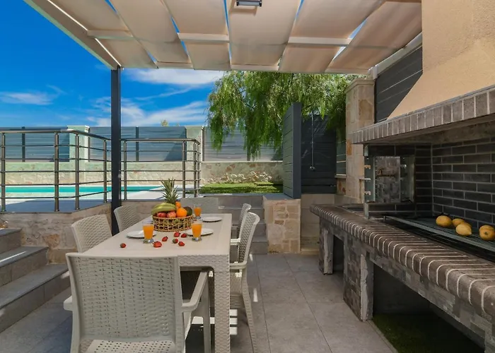 Lea - Brand New Modern Villa!